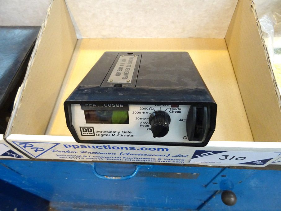 DD Intrinsically safe digital multimeter