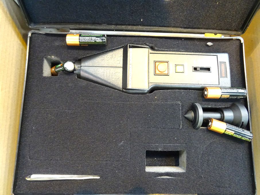 2x battery operated hand tachometers in carry case...
