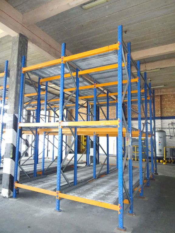 2 bays Apex 8 heavy duty boltless roller conveyor...