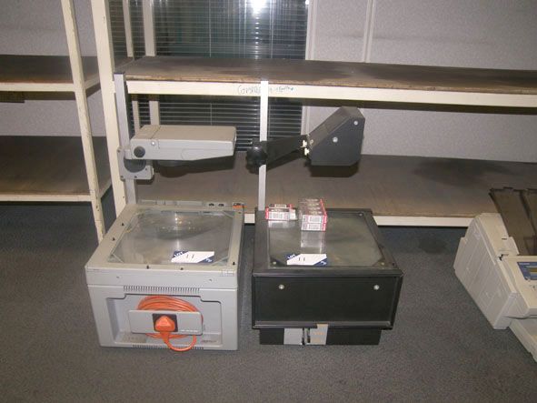 Liesegang Trainer Deluxe 400 overhead projector &...