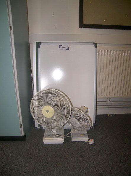 2x notice boards, 920x600mm white board & 2x Stixf...
