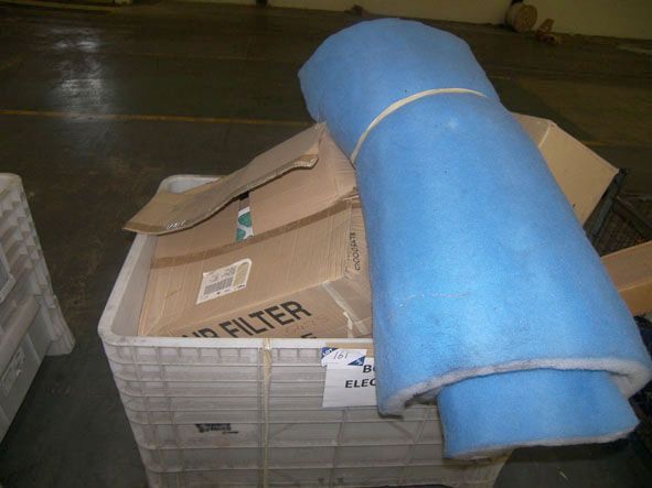 Qty electrical spares - see list Box 3B (downloads...