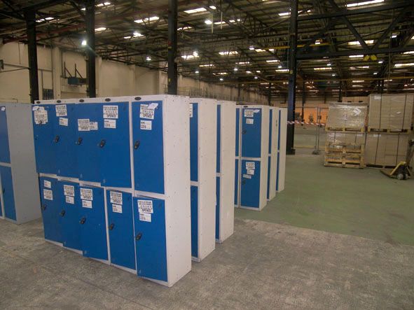 30x Probe metal 2 door storage lockers