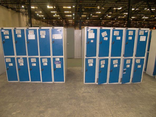 30x Probe metal 2 door storage lockers