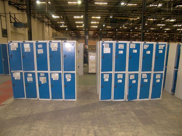 30x Probe metal 2 door storage lockers