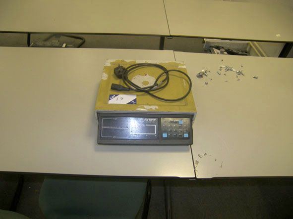 Avery 1766 digital weigh scales, 240v