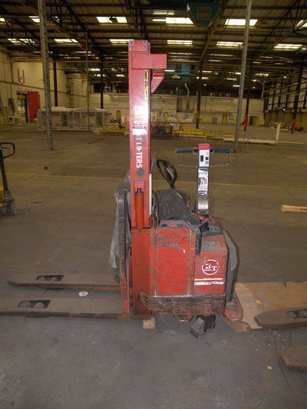 BT LFS1250 electric ride on high lift pallet truck...