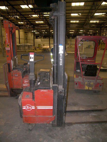 BT LFS1250 electric ride on high lift pallet truck...