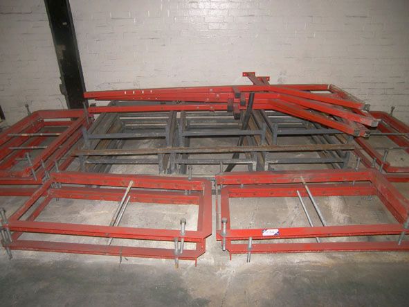 Qty support frames & stands