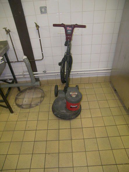 Victor 240v floor polisher
