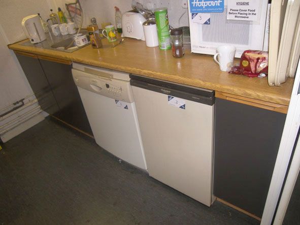 Hotpoint MW11 microwave, Zip Hydroboil water heate...