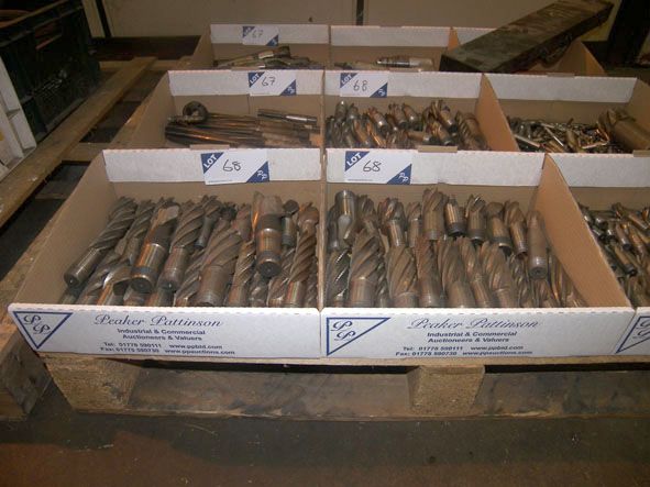 Qty various HSS end mills to 50mm approx in 3 boxe...