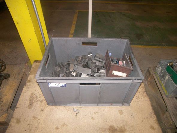 Qty various size machine clamping jaws