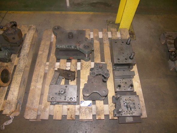 Qty press tooling on pallet