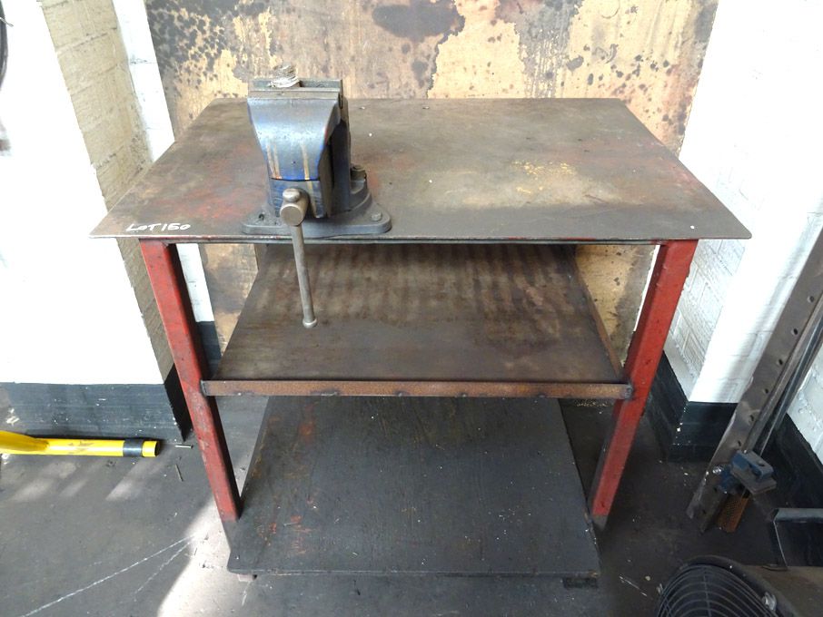 900x650mm metal work bench with Record 3VS bench v...
