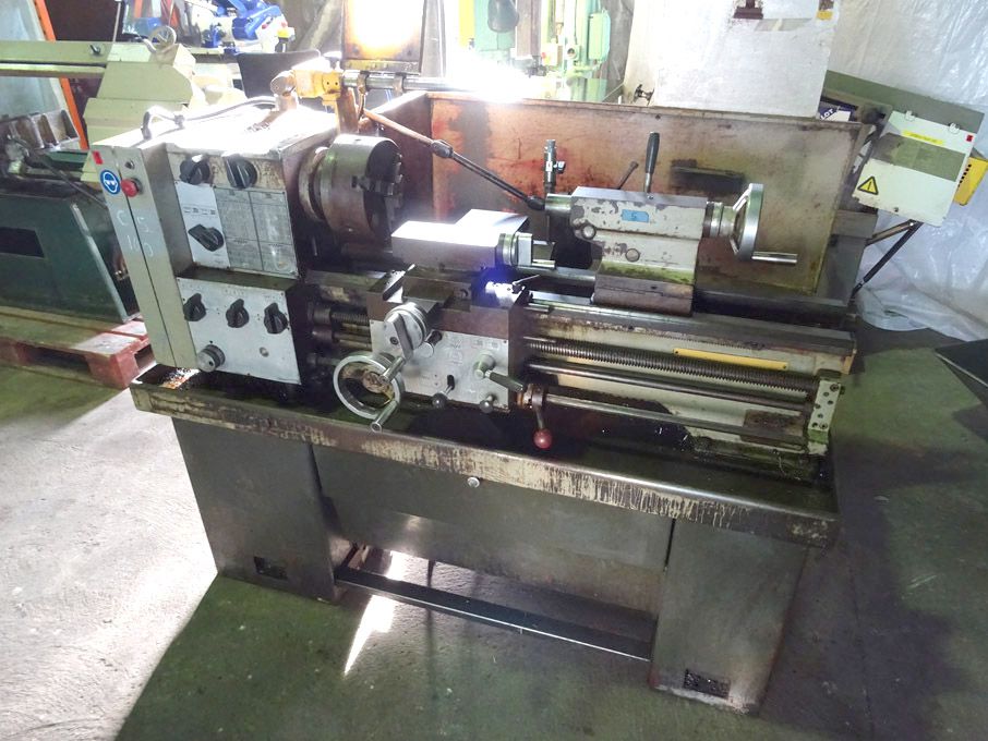 Harrison M300 gap bed lathe, 6" x 24" b.c., 58-120...