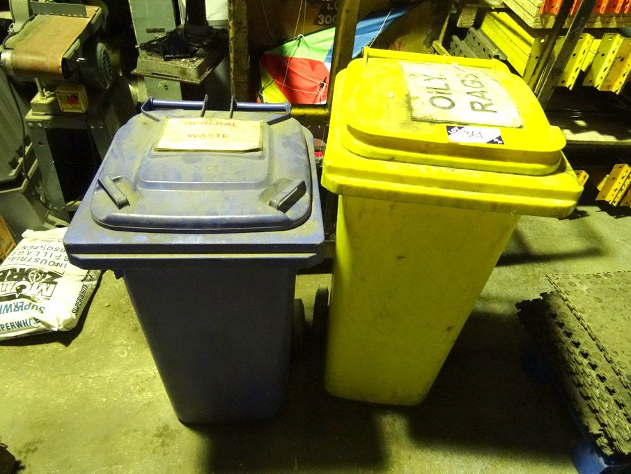 2x plastic wheelie bins - Lot located at: PP Saler...