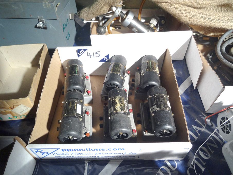 6x Dynamotor 123 power supplies - Lot located at:...