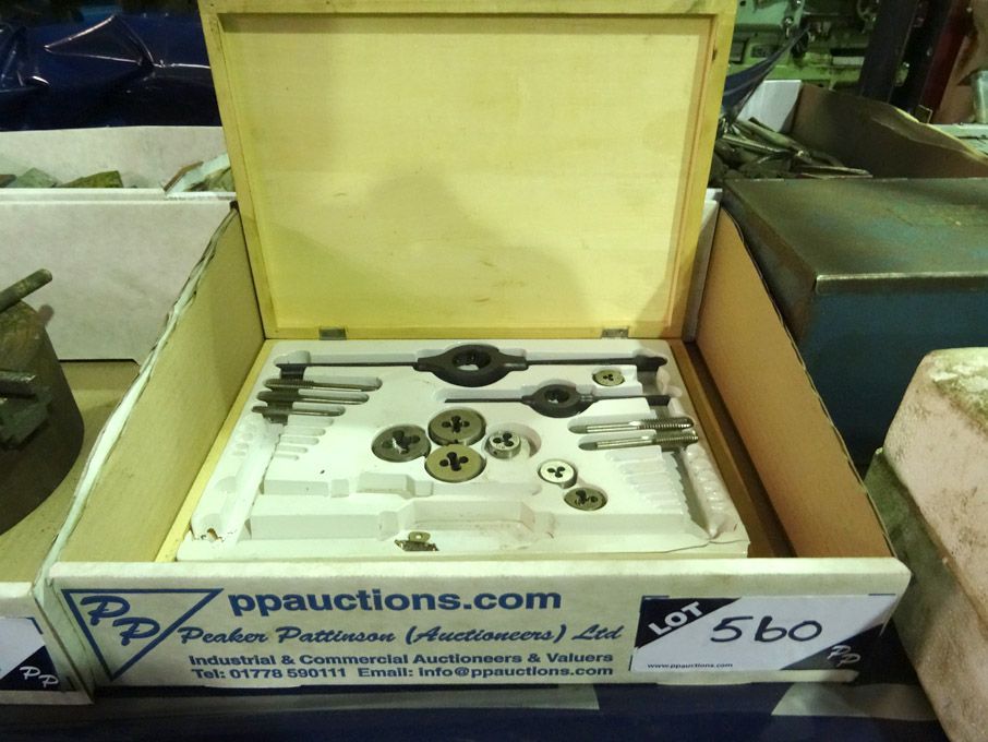 Tap & die set in wooden case (some missing) - Lot...