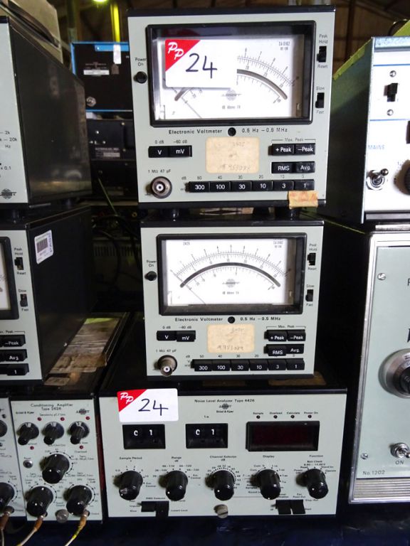 Bruel & Kjaer 4426 noise level analyser, 2x Bruel...