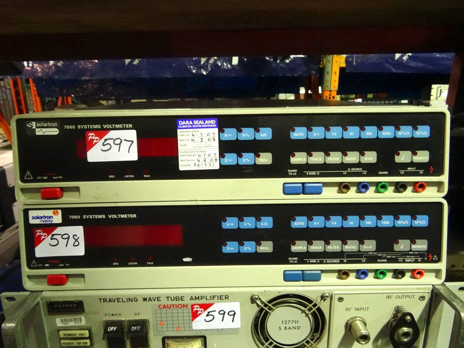Solartron 7060 voltmeter, 6 1/2 - 3 1/2 digit - Lo...