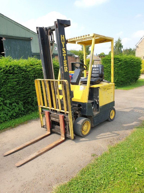 Hyster E2.00XL electric fork truck, 2000kg SWL, 38...