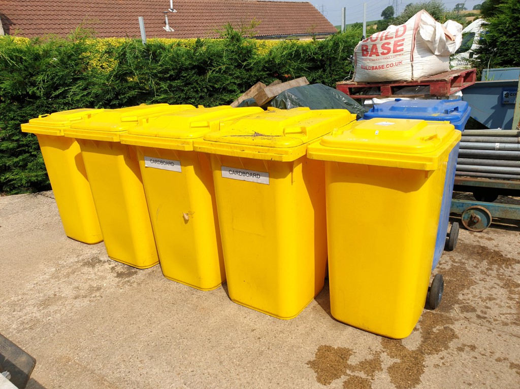 5x Weber yellow plastic wheelie bins, 240L / 120kg...