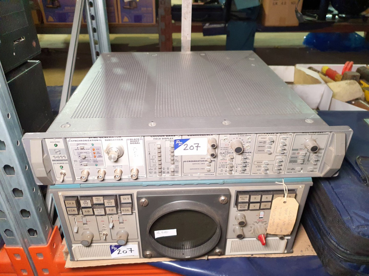 Tektronix 1411 multiburst PAL signal generator, Te...