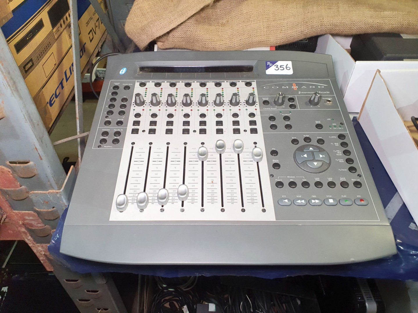 Digi Design Focusrite Command 8 mixing console, 8...