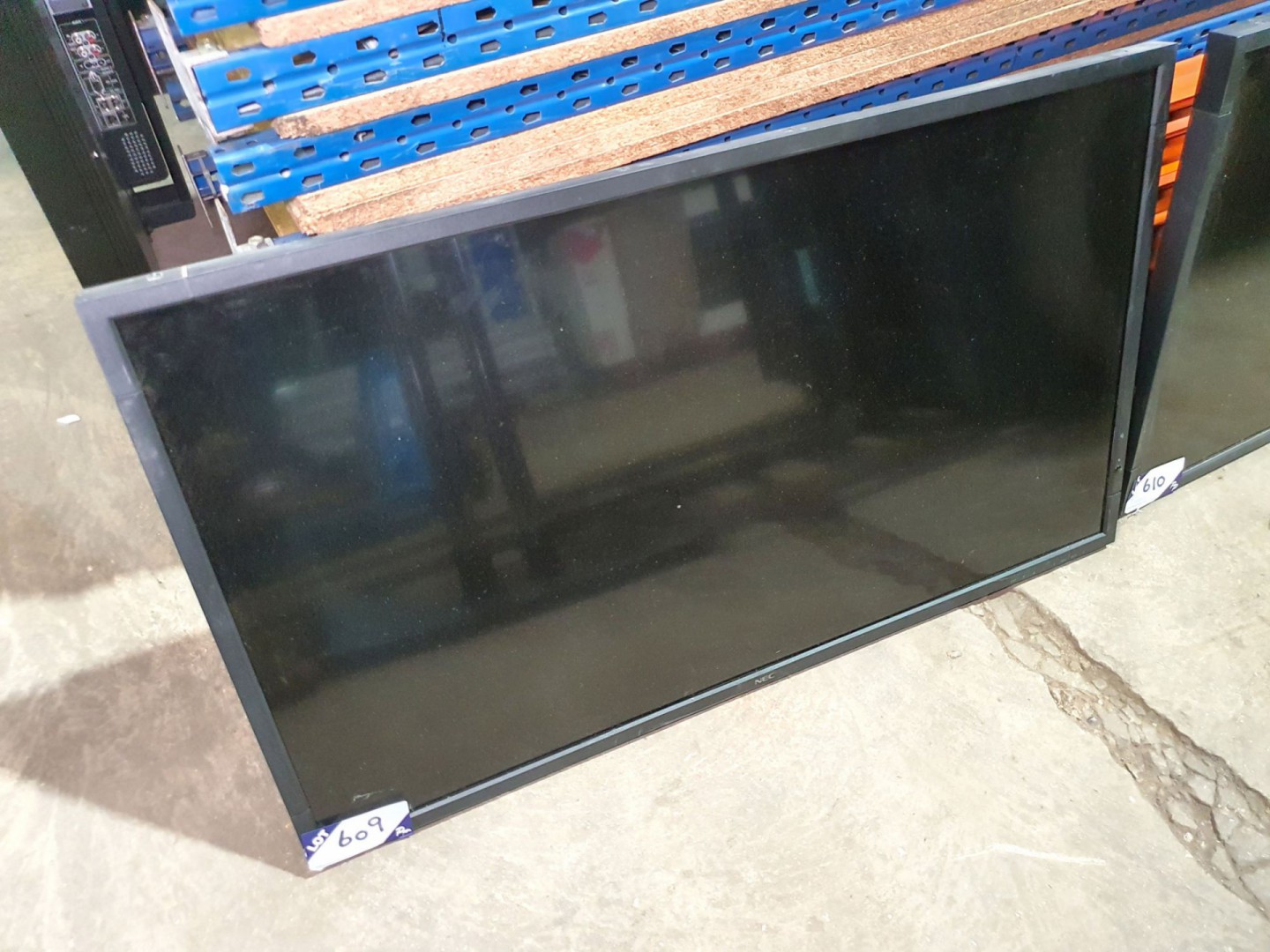 NEC Multisync V423 LCD monitor