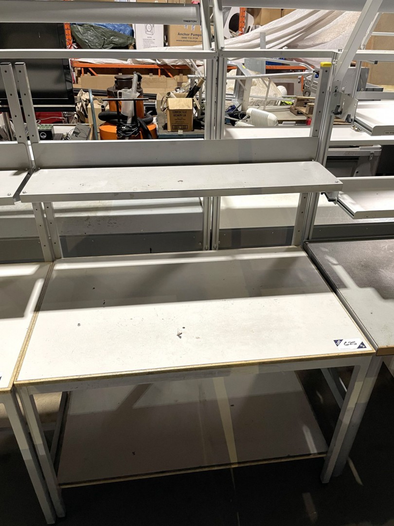 Similar 1200x750mm laboratory workbench