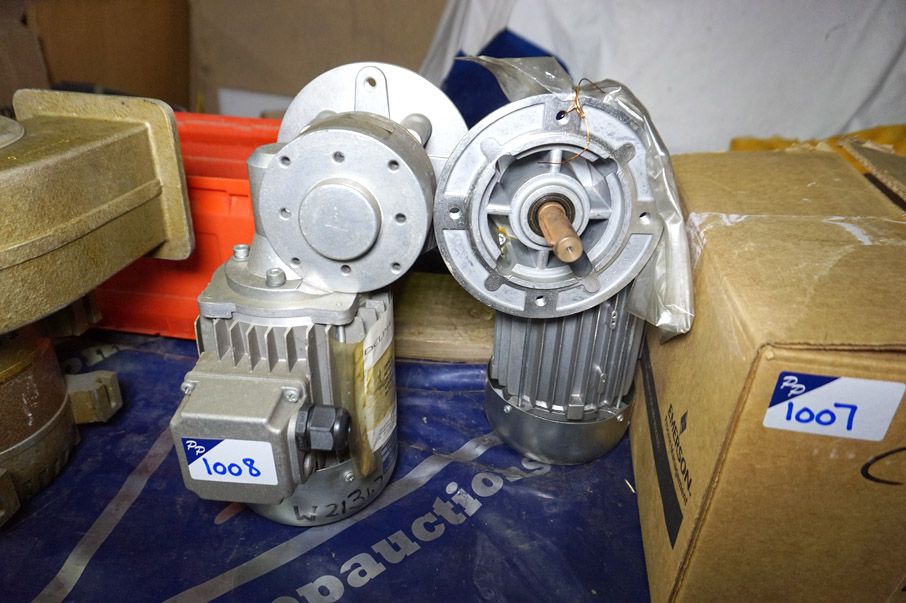 2x electric gear box motors - Lot Located at: PP S...