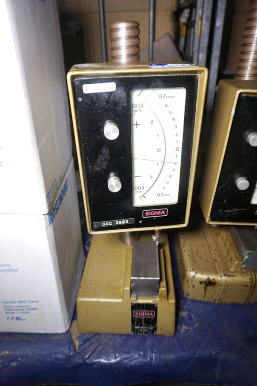 Sigma bench type comparator - Lot Located at: PP S...