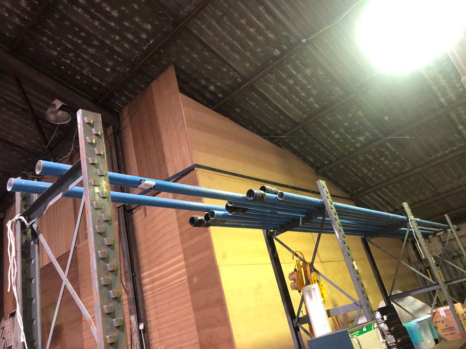 Qty various blue air line piping with clamps, join...