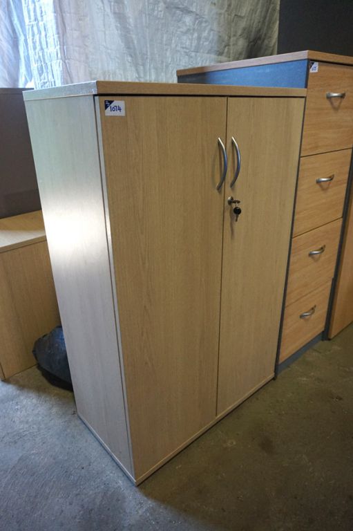 2 door storage cabinet, 3 drawer pedestal unit - L...