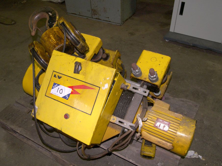 Verlinde C324L 3.2 ton electric chain hoist, penda...