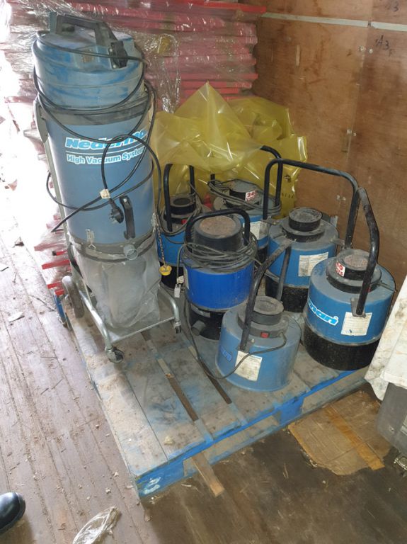 7x Nederman high vacuum dust extraction / filter u...