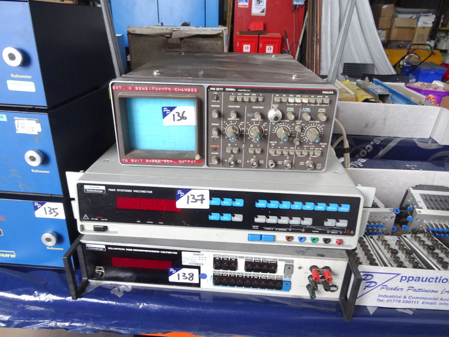 Solartron Schlumberger 7065 microprocessor voltmet...