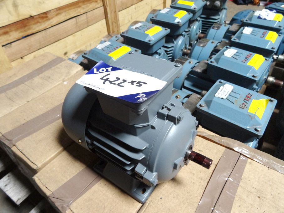 5x Camac 0.37kW @ 1390rpm motors (boxed & unused)...