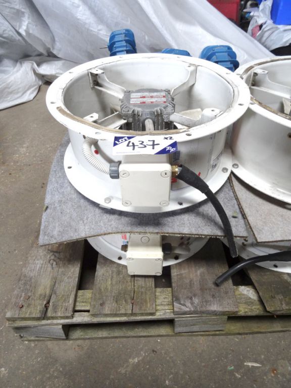 2x Matthews & Yates 355 ZTI 24 fan units, 13W, 125...
