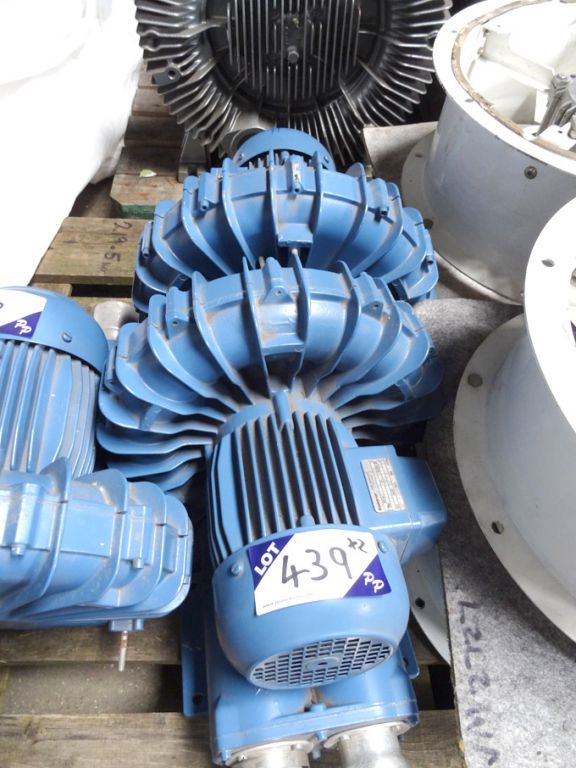 2x Karl Muller fan units, 0.95kW, 2760rpm - lot lo...