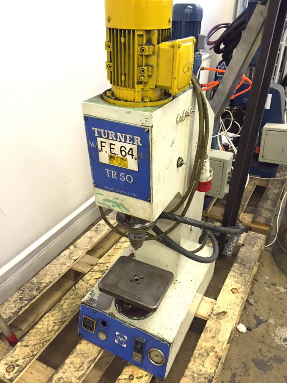 Turner TR50 orbital riveter - lot located at: Wash...