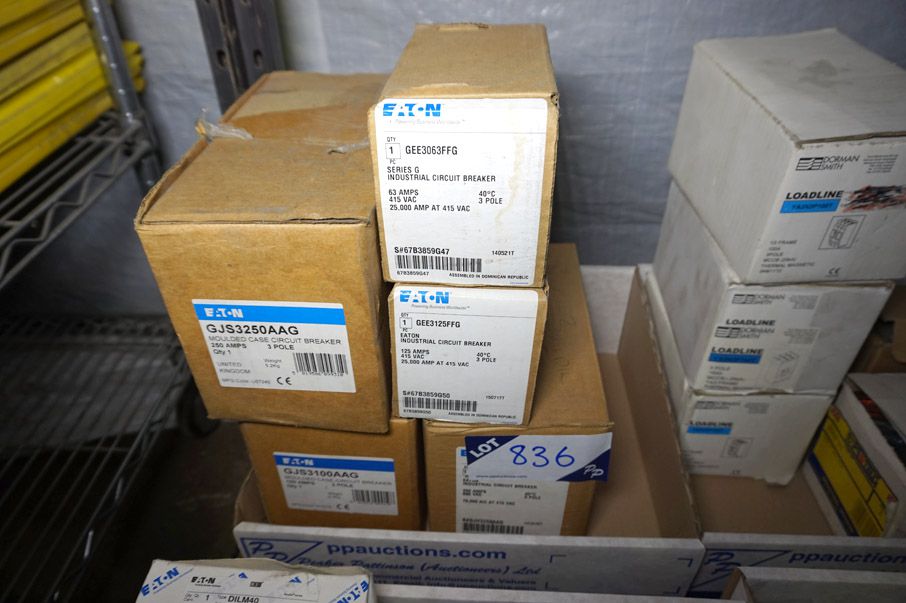Qty various Eaton circuit breakers inc: GJS3250AAG...