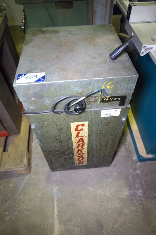 Clarkson dust extractor, 450x450x850mm high - Lot...