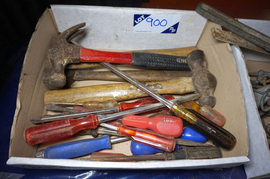 Qty various hammers & screwdrivers - Lot Located a...