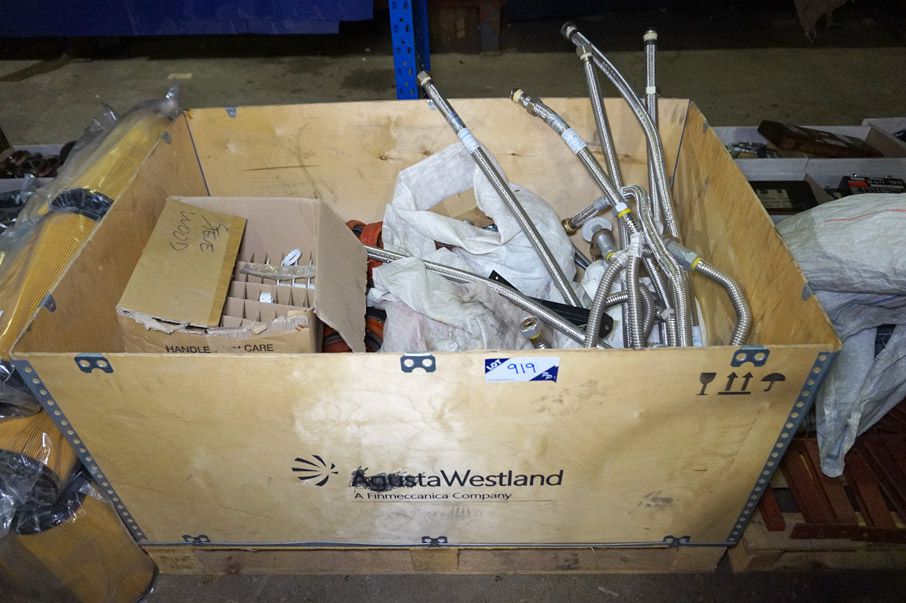 Qty pipe clamps / fittings, braided pipe in wooden...