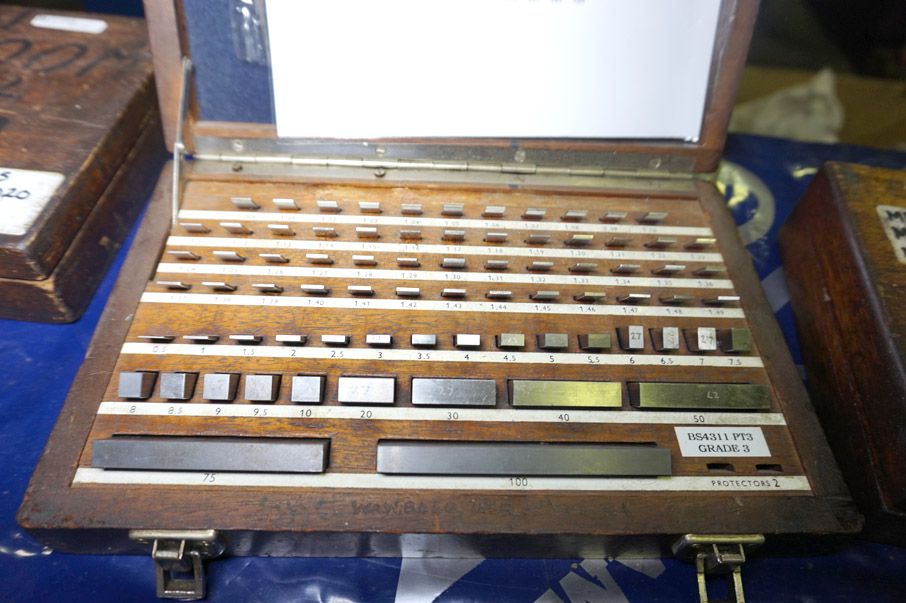 Metric grade 3 slip gauge set - Lot Located at: PP...