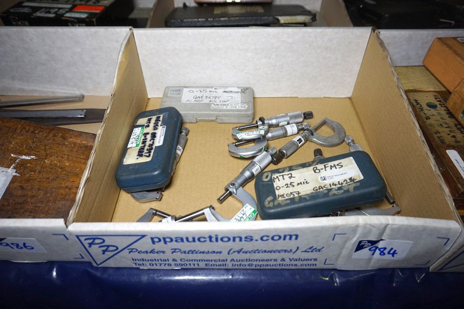 Qty various imperial / metric micrometers - Lot Lo...