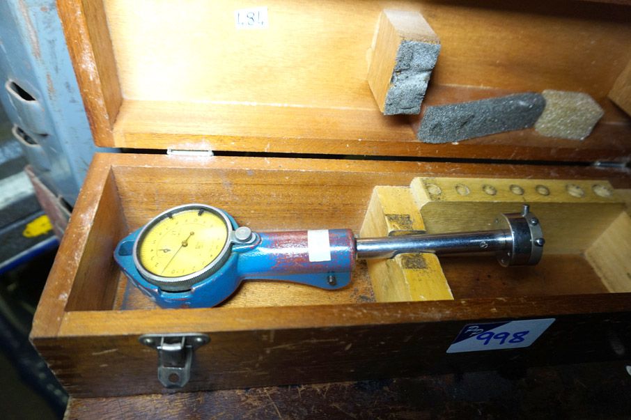 Mitutoyo clock stand bore gauge with similar bore...
