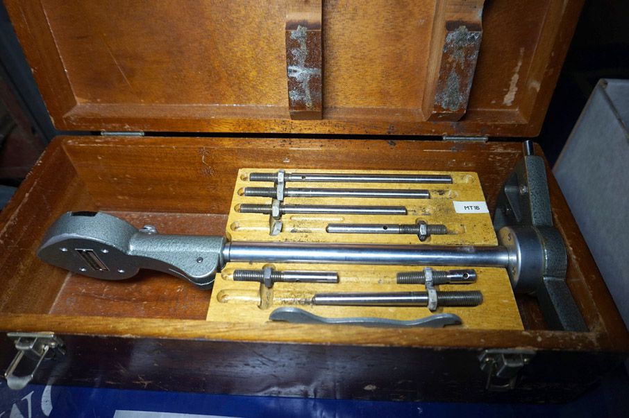 British Indicators 6-12" clock stand bore gauge se...